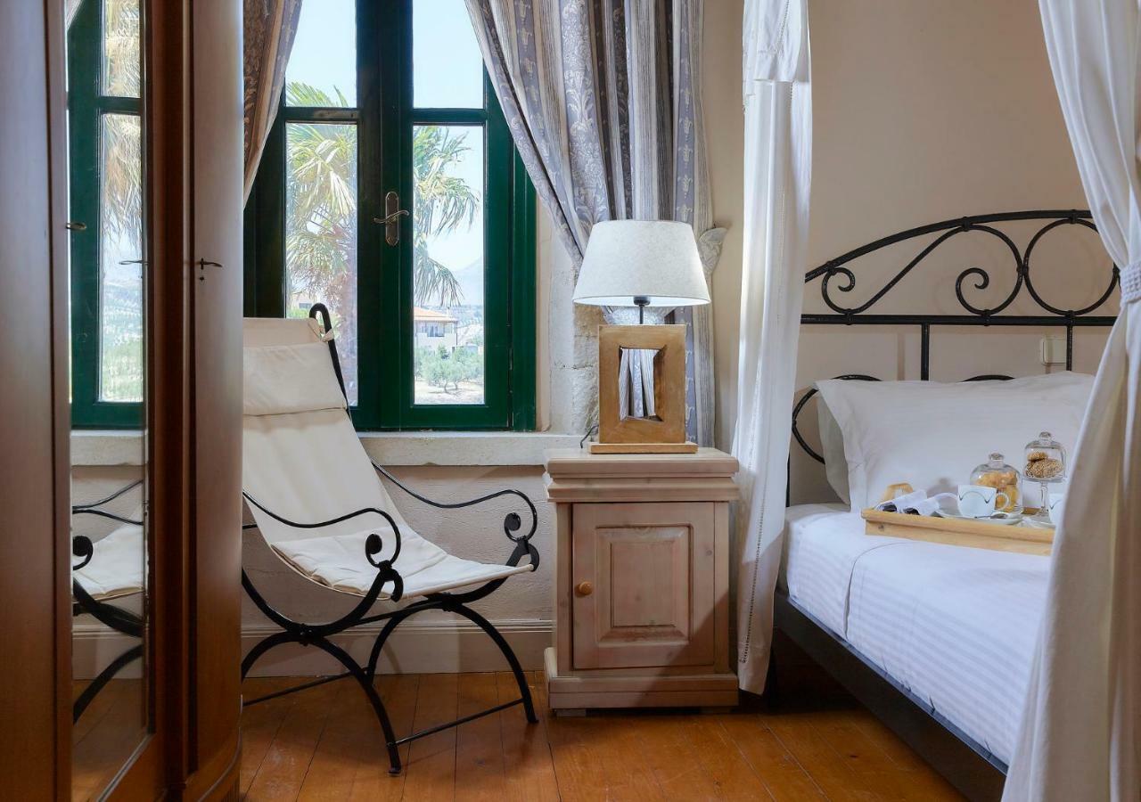 Castello Villa Daphnes - Private Pool & Whirlpool Dhafnes المظهر الخارجي الصورة
