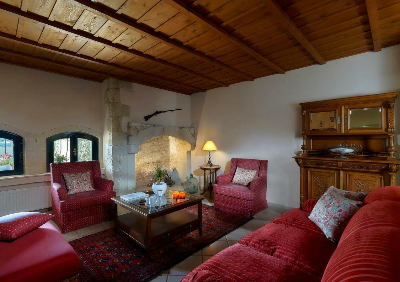 Castello Villa Daphnes - Private Pool & Whirlpool Dhafnes المظهر الخارجي الصورة