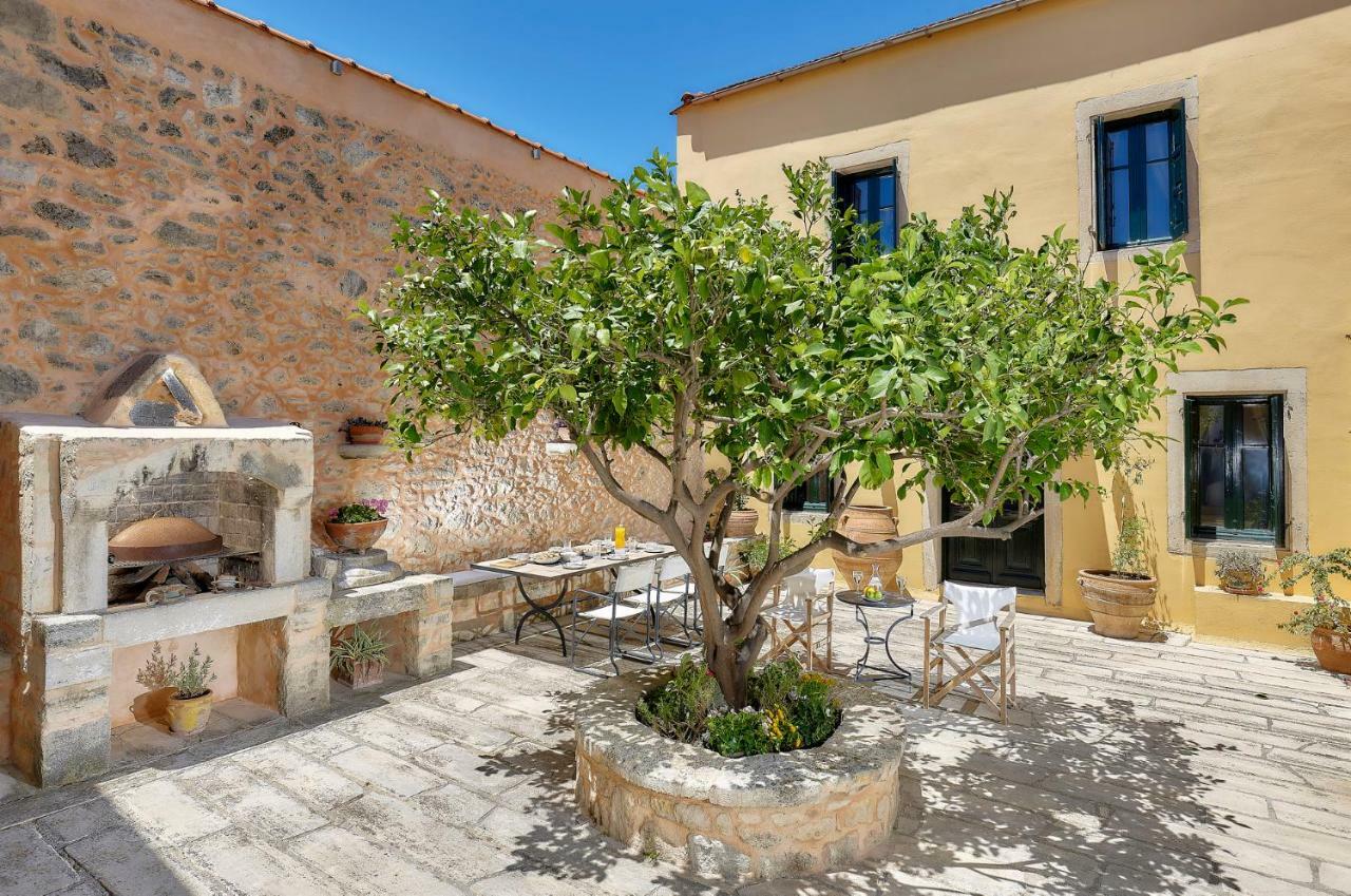 Castello Villa Daphnes - Private Pool & Whirlpool Dhafnes المظهر الخارجي الصورة